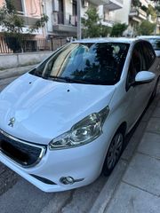 Peugeot 208 2012