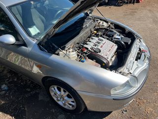 Alfa Romeo Alfa 147 2002-thumb-6