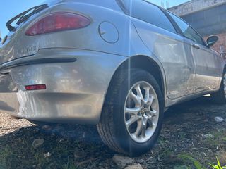 Alfa Romeo Alfa 147 2002-thumb-11