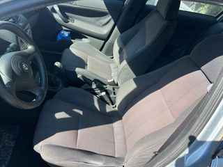 Alfa Romeo Alfa 147 2002-thumb-12
