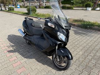 Suzuki Burgman 650 2011-thumb-2