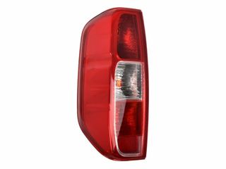 ΦΑΝΟΣ ΣΤΟΠ ΑΡΙΣΤΕΡΟΣ NISSAN D40 '06 DIAMOND (ΜΕ ΦΑΝΟ ΟΜΙΧΛΗΣ)