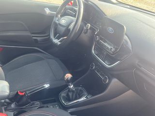 Ford Fiesta 2018 ST-LINE-thumb-10