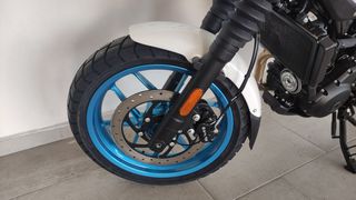 Royal Enfield 2025 GUERILLA 450-thumb-15
