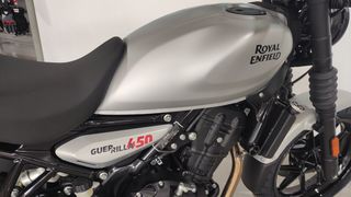 Royal Enfield 2025 GUERILLA 450-thumb-19