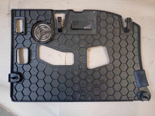 ΚΑΛΥΜΜΑ ΠΟΔΙΩΝ ΣΥΝΟΔΗΓΟΥ ΓΙΑ BMW ΣΕΙΡΑ 1 F40 '18 -'24 ΣΕ ΠΟΛΥ ΚΑΛΗ ΚΑΤΑΣΤΑΣΗ!!!-thumb-1