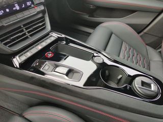 Audi RS e-tron GT 2025 PERFORMANCE-thumb-14