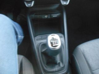 Kia Stonic 2023-thumb-12