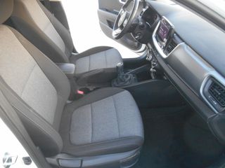 Kia Stonic 2023-thumb-25