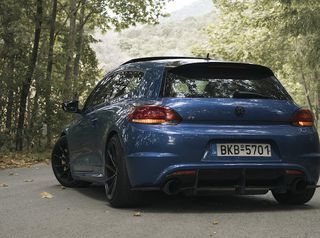 Volkswagen Scirocco 2010 R-thumb-11