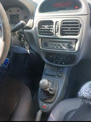 Renault Clio 2001-thumb-6
