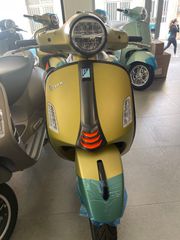 Vespa GTS Super Sport 125 2025 EURO5+-thumb-1