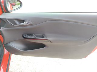 Opel Corsa 2016-thumb-11