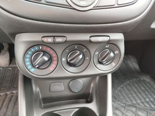 Opel Corsa 2016-thumb-16
