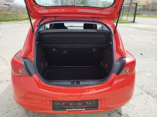 Opel Corsa 2016-thumb-17