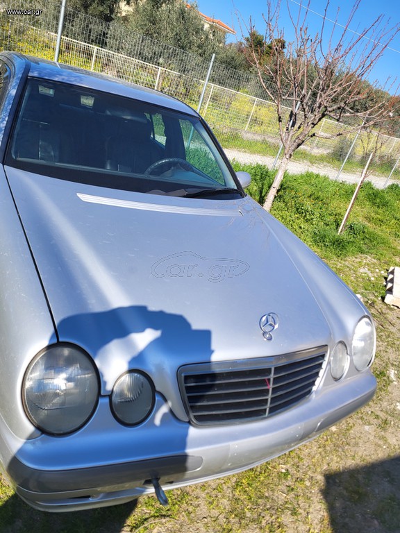 Mercedes-Benz E 270 2000 e270