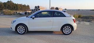 Audi A1 2011 TFSI-thumb-2