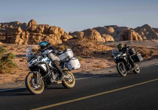 CFmoto 700 MT 2026 ΔΩΡΟ ΤΡΙΒΑΛΙΤΣΟ CRAFTED-thumb-5