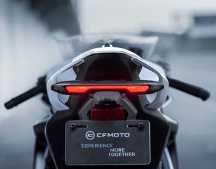 CFmoto 675 SR-R 2026-thumb-5
