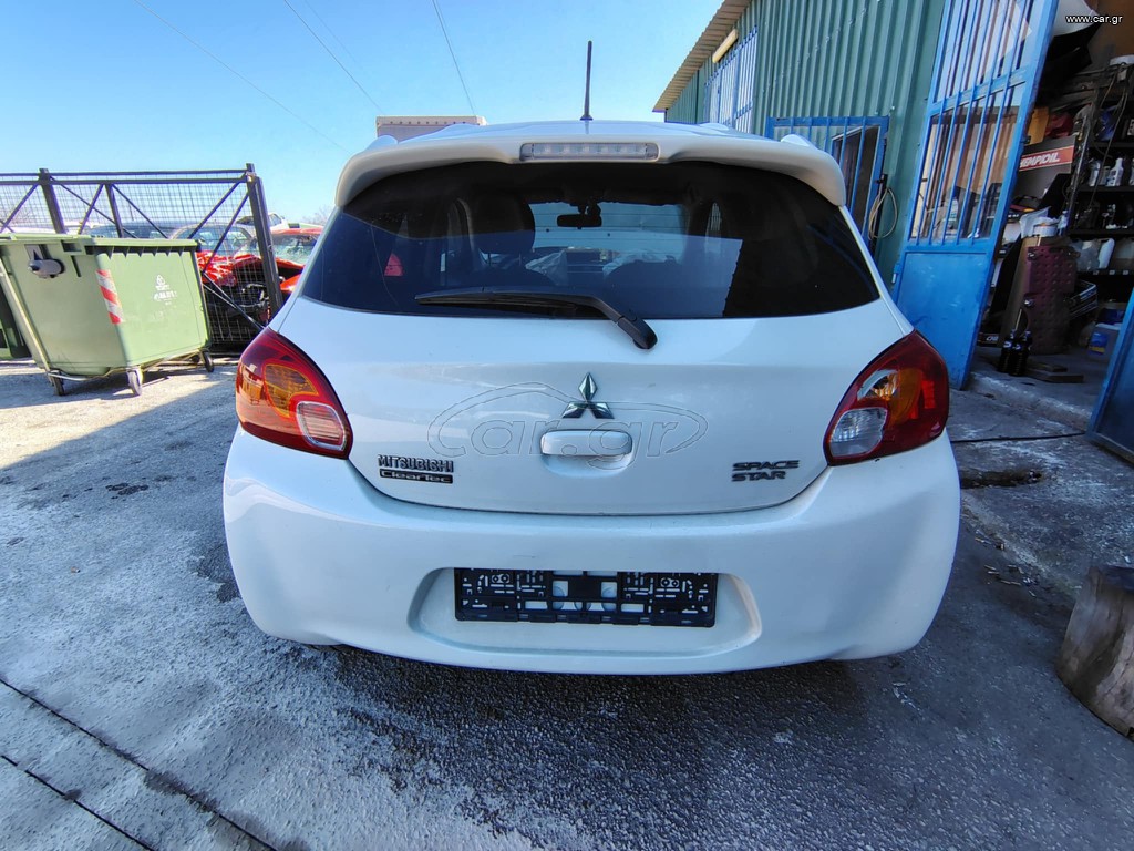Mitsubishi Space Star 2015