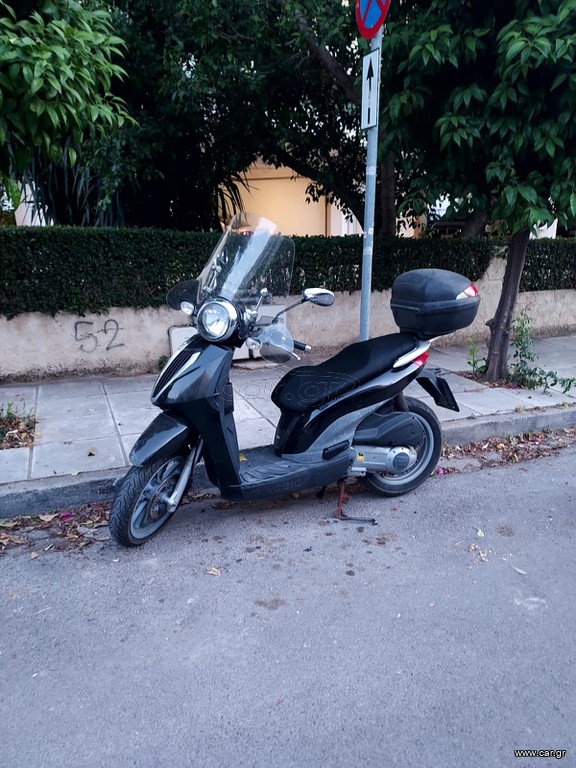 Piaggio Carnaby 300 2012 cruiser