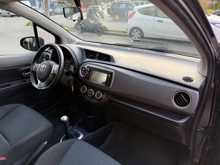 Toyota Yaris 2013-thumb-13