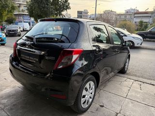 Toyota Yaris 2013-thumb-21