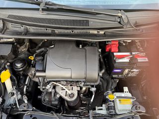Toyota Yaris 2013-thumb-29