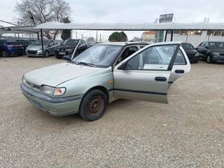Nissan Sunny 1993-thumb-6