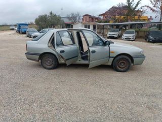 Nissan Sunny 1993-thumb-9
