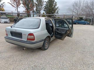 Nissan Sunny 1993-thumb-3