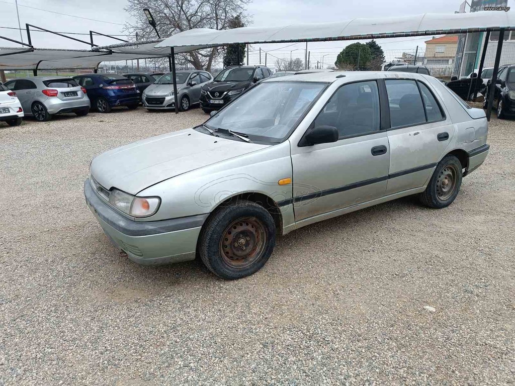 Nissan Sunny 1993
