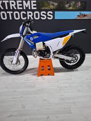 Husqvarna TE 250 2025 TE 250 i HERITACE-thumb-1