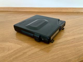 SONY DISCMAN D-150-thumb-1