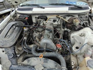 Mercedes-Benz E 240 1982-thumb-10