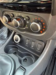 Dacia Duster 2017 PRESTIGE 4X4-thumb-14