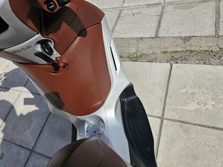 Piaggio Beverly 300 2016 ΑΡΙΣΤΗ ΚΑΤΑΣΤΑΣΗ!!-thumb-16