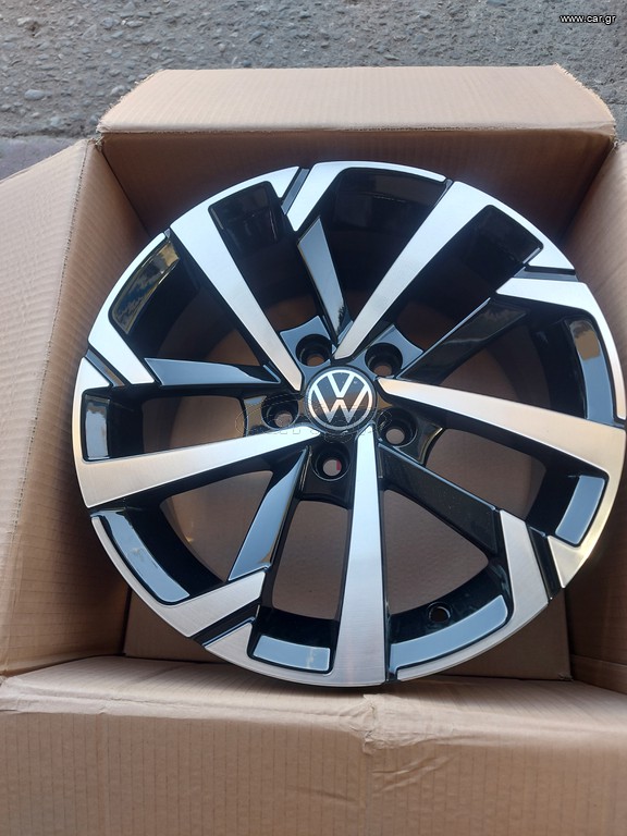 REPLICA 6.5x15 5x100 35/57.1 Black gloss diamond cut 244  VW Group