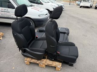 ΚΑΘΙΣΜΑΤΑ ΕΜΠΡΟΣ ΠΙΣΩ RENAULT MEGANE 2018-2022-thumb-1