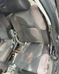 Καθίσματα εμπρός Nissan Navara D40 2006-2012.