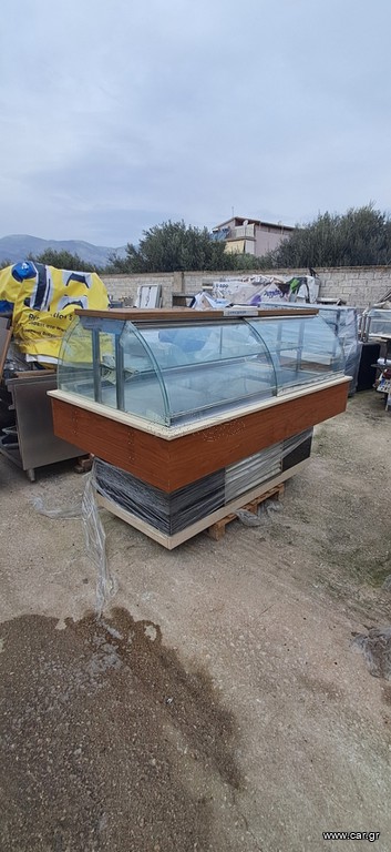 Ψυχομενη Βιτρίνα 200×112×135.