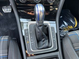 Volkswagen Golf 2018 *GTE DSG*204ps*Plug in*-thumb-21