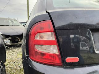 ΠΙΣΩ ΑΡΙΣΤΕΡΟ ΦΑΝΑΡΙ SKODA FABIA 02 **AUTO IKAS**