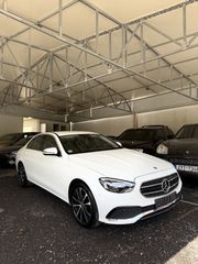 Mercedes-Benz E 300 2022 de-thumb-1