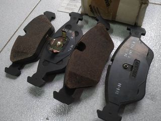 Σετ τακάκια φρένων εμπρός BMW E30 M3-E28-E24-thumb-1