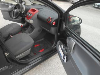 Peugeot 107 2008-thumb-11