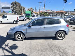 Alfa Romeo Alfa 147 2004-thumb-3