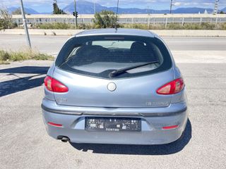 Alfa Romeo Alfa 147 2004-thumb-5