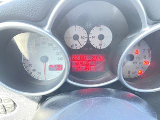 Alfa Romeo Alfa 147 2004-thumb-12
