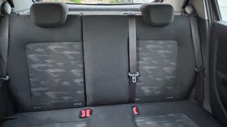 Opel Corsa 2012-thumb-38
